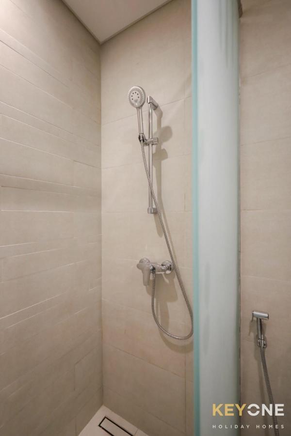 Apartment Elegant Living At Azizi Riviera *