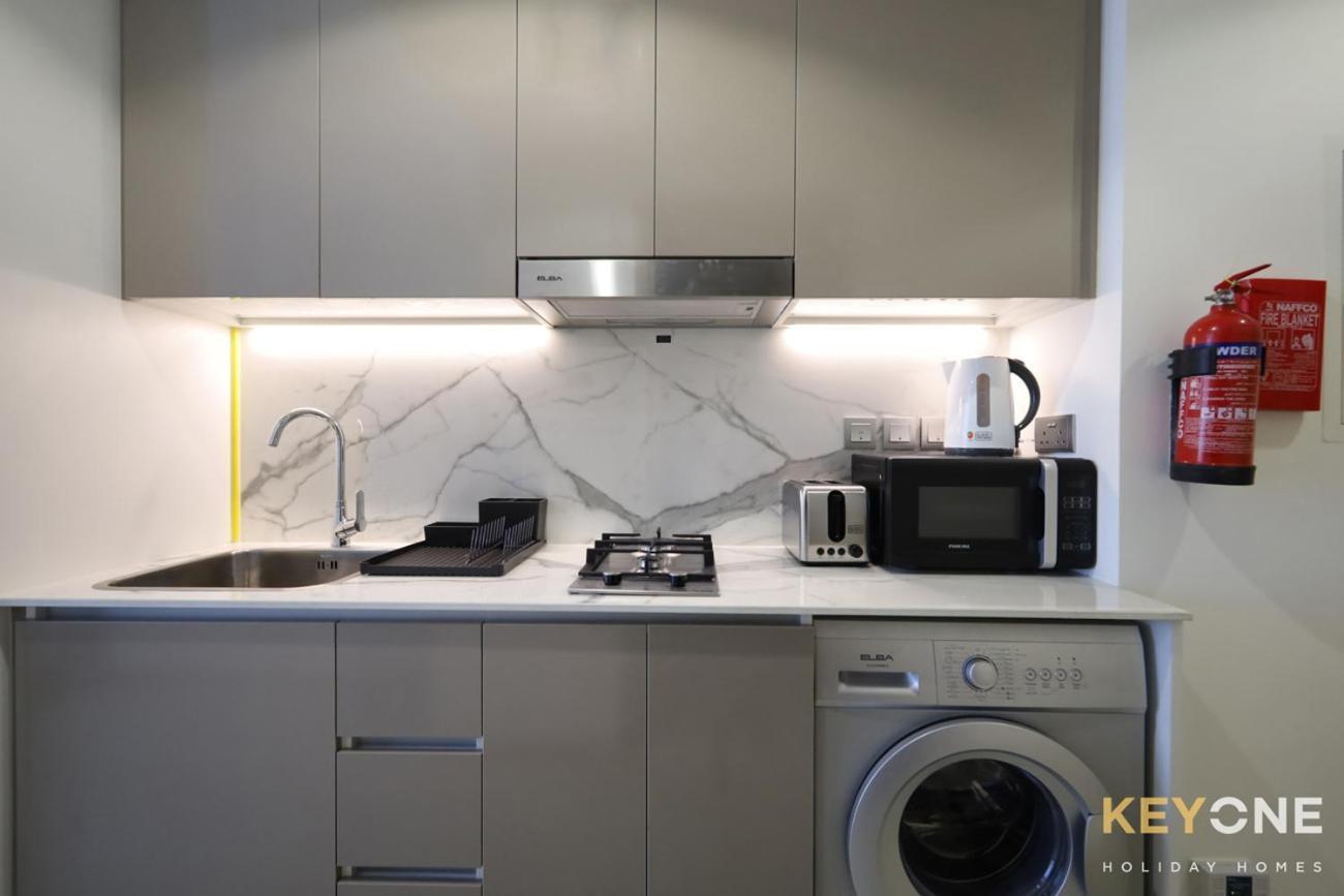 Apartment Elegant Living At Azizi Riviera *